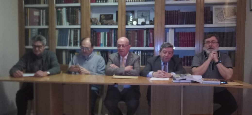 Mesa Redonda: Composición