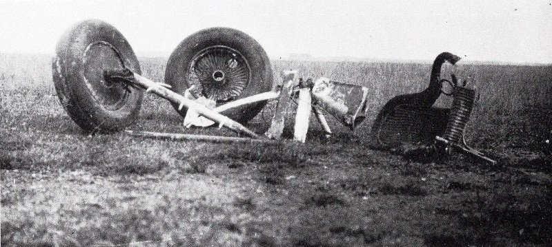 Restos del avión encontrados en la playa de Sarita